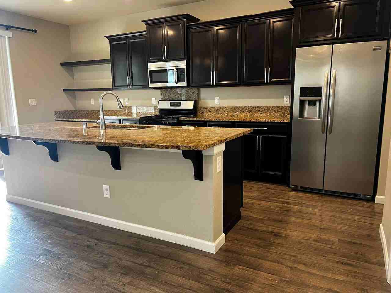 3346 Nova St Ne - Photo 7 of 25