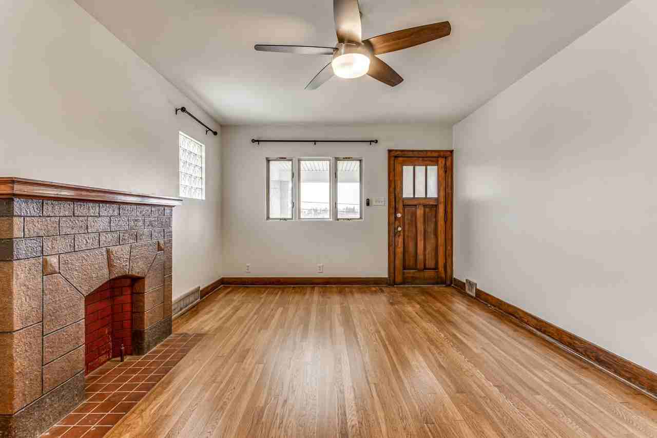 7 Jane St - Photo 5 of 21