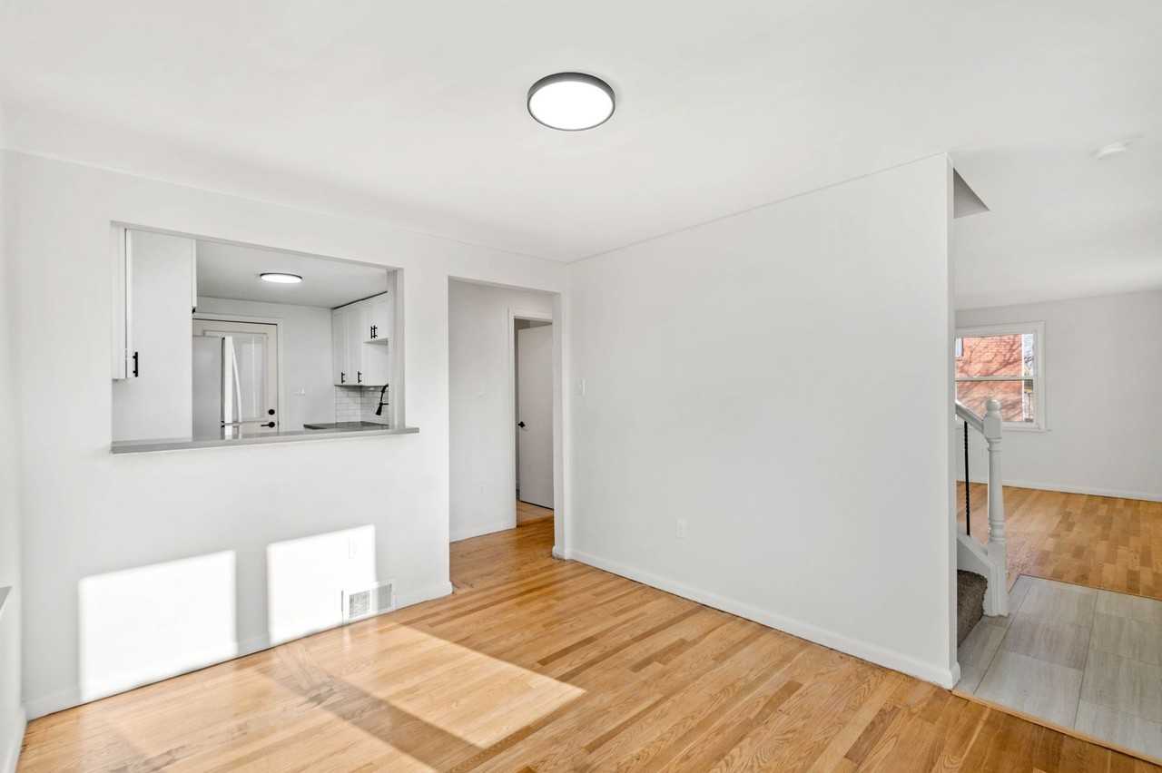 142 Gardenia Dr - Photo 6 of 16