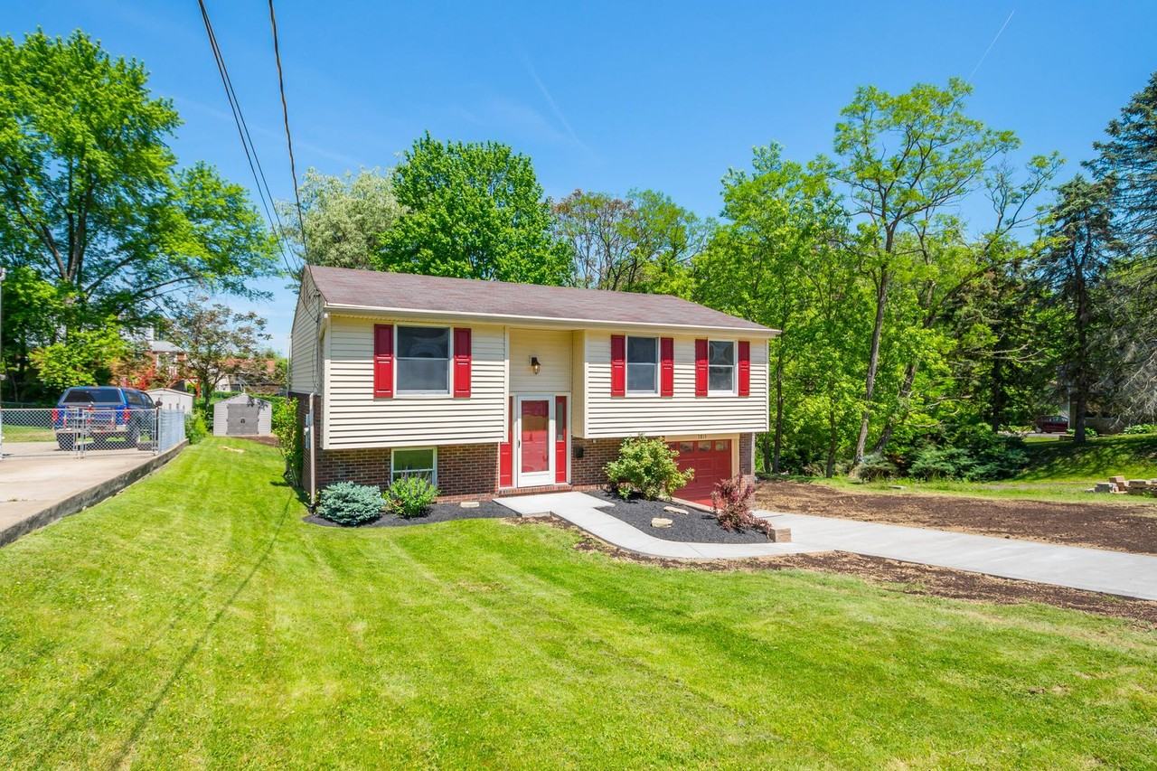 3815 Louisa St - Photo 2 of 20