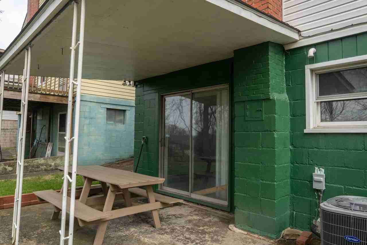 726 Hestor Dr - Photo 6 of 26