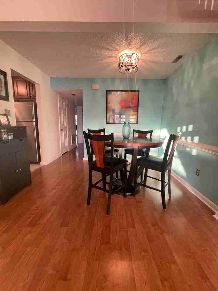 1312 Pershing Ct - Photo 5 of 17