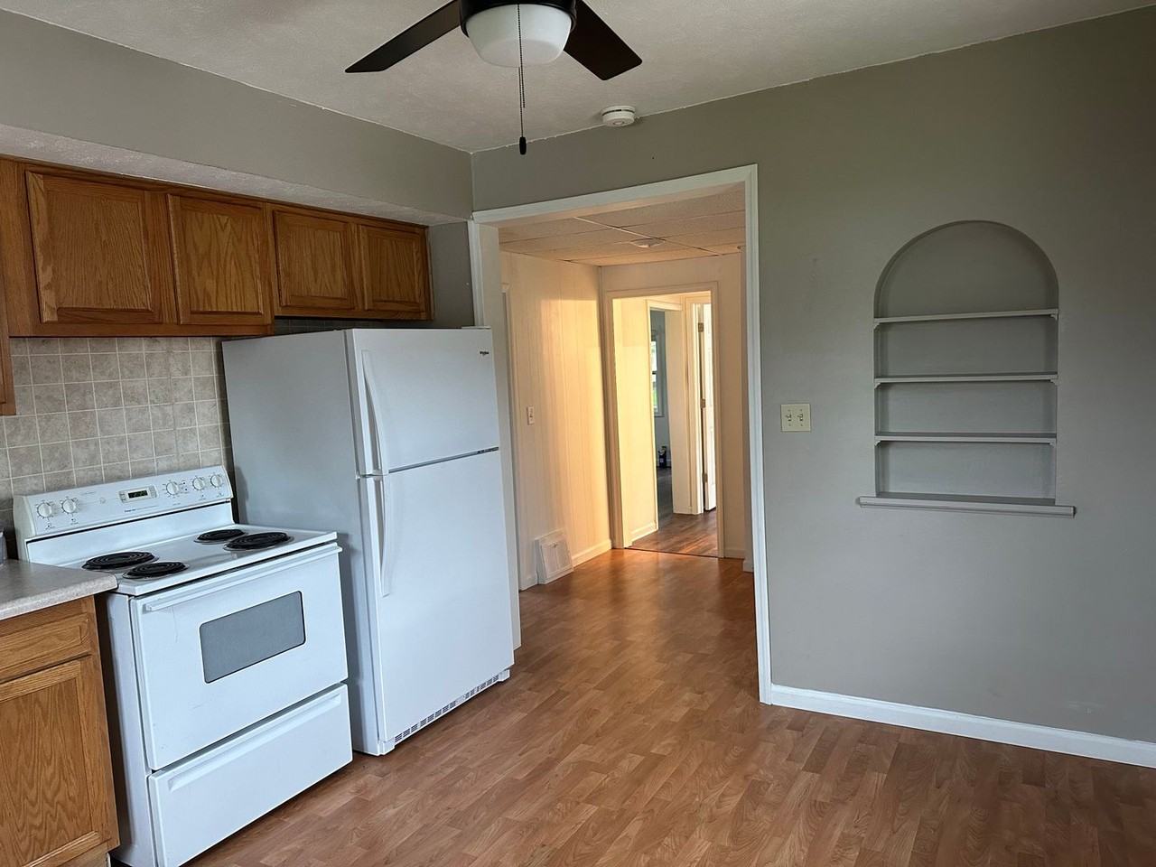 831 S 9th St - Photo 7 of 16