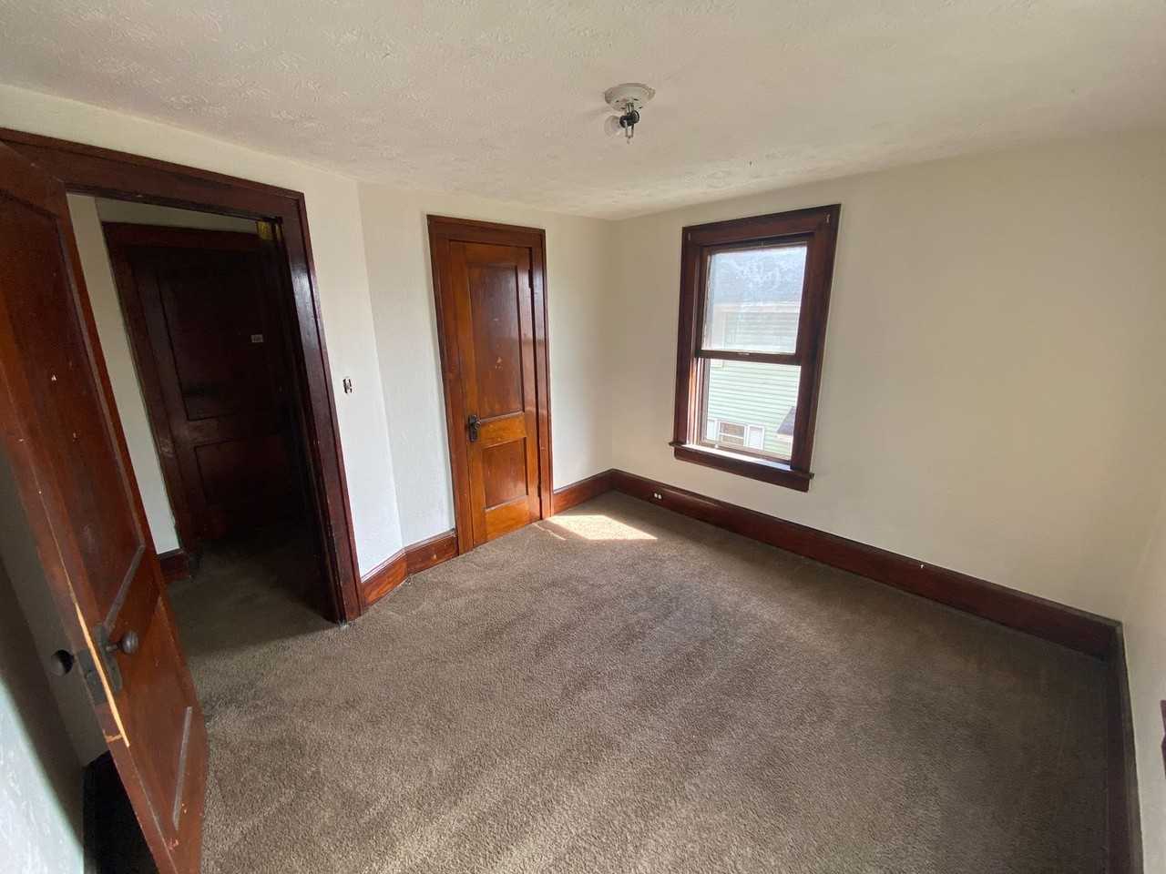 1368 Moore St - Photo 2 of 11