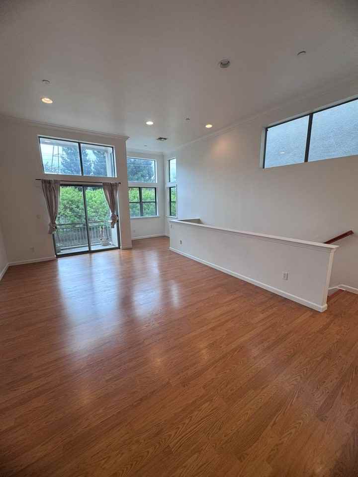 142 4th St - Photo 6 of 24