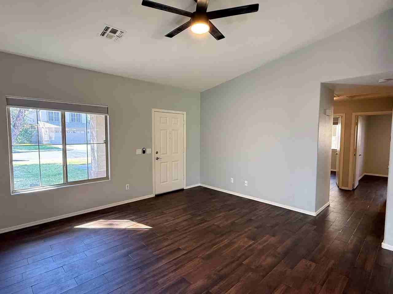 10050 E Plata Ave - Photo 5 of 28