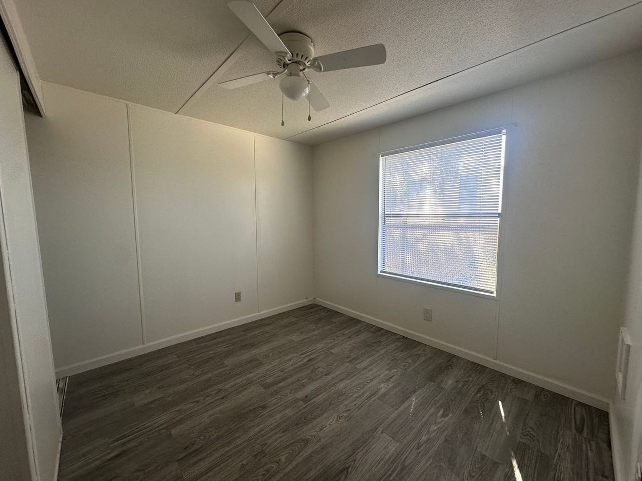 1470 Marina Parkway Dr - Photo 7 of 16