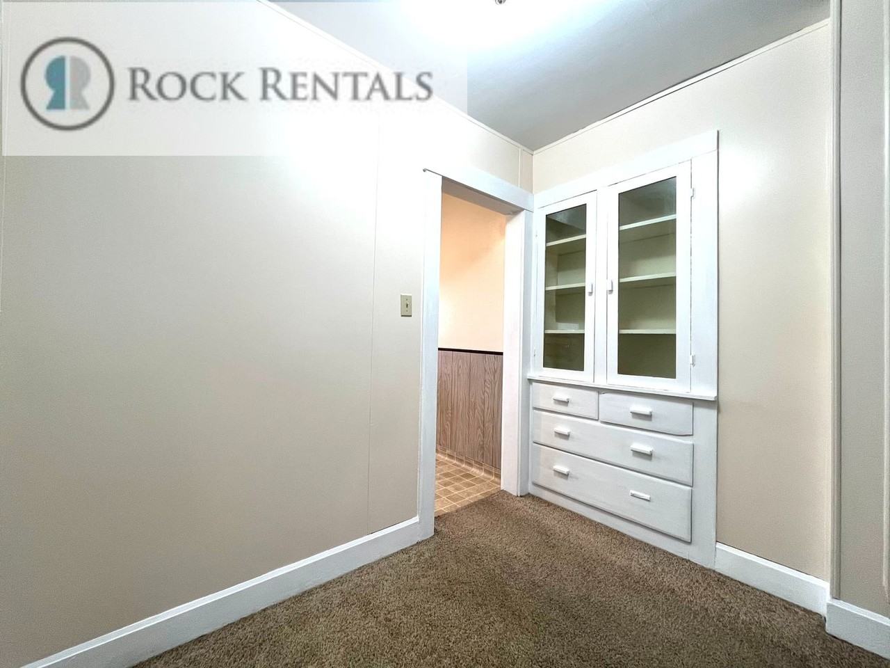 125 W 16th Ave - Photo 2 of 8