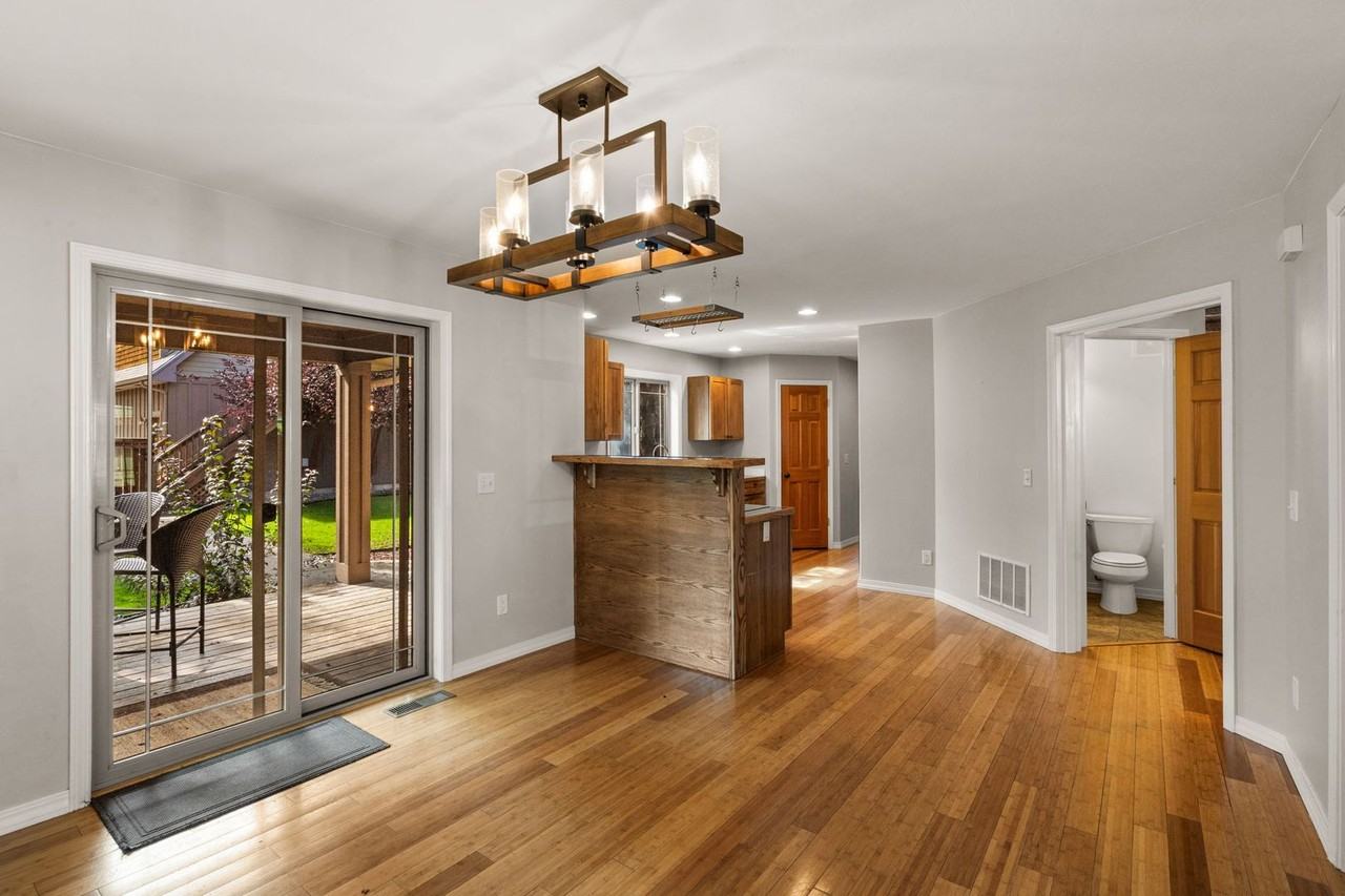 4442 Alexander St - Photo 6 of 25