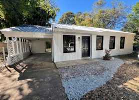 featured image of 2503 Skyline Ave