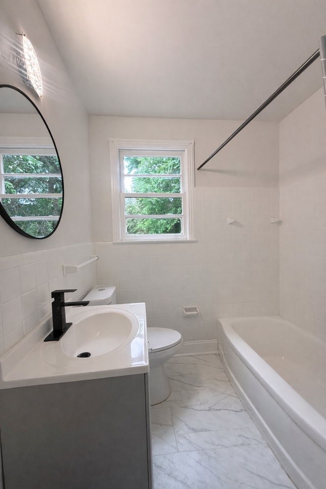 2503 Skyline Ave - Photo 7 of 12