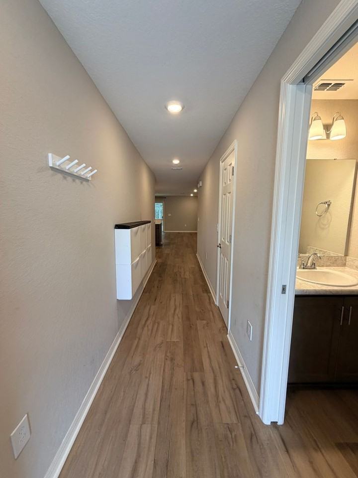 2738 Idyll Lakes Cir - Photo 2 of 23