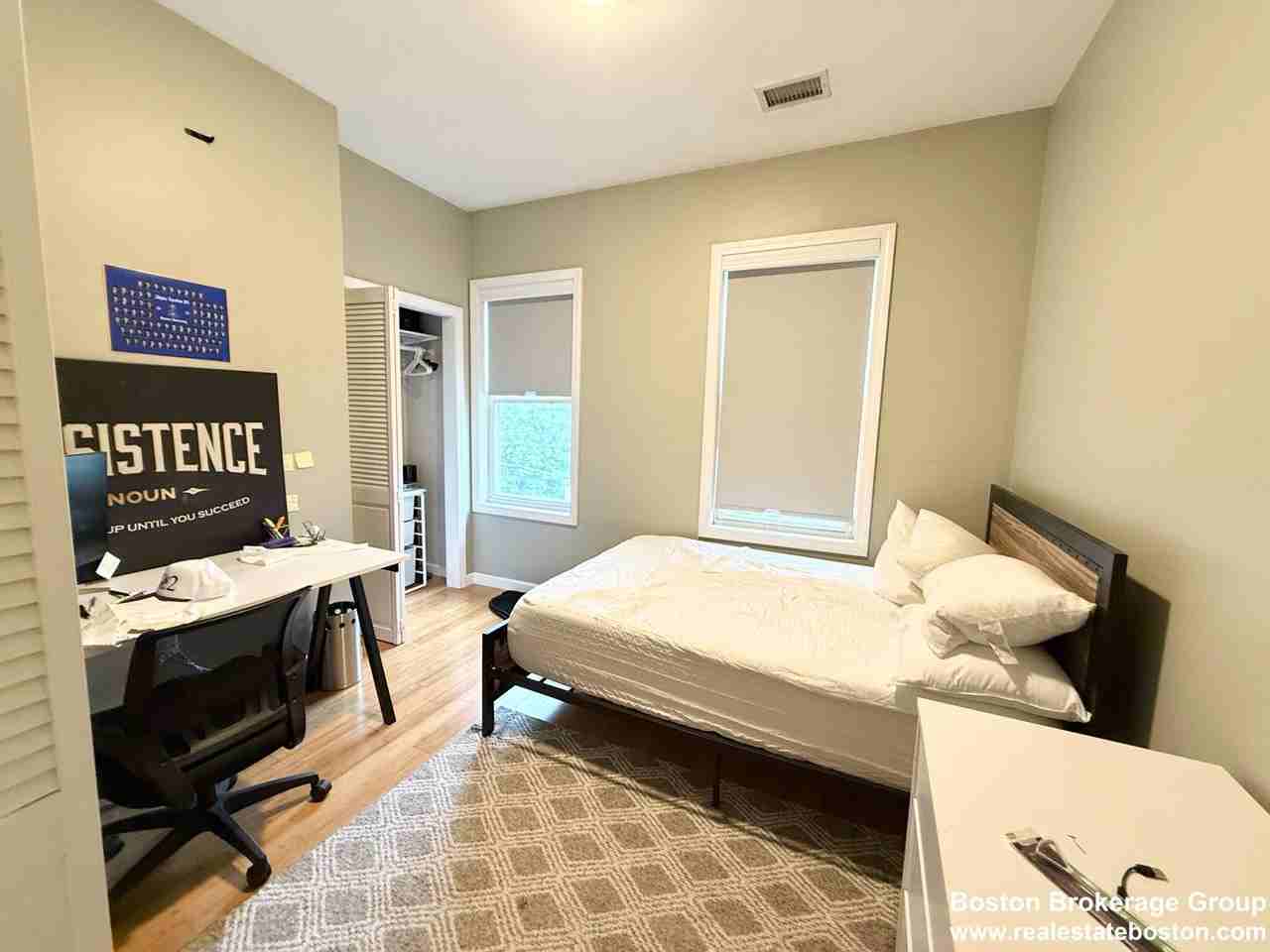 112 Chester St - Photo 4 of 8