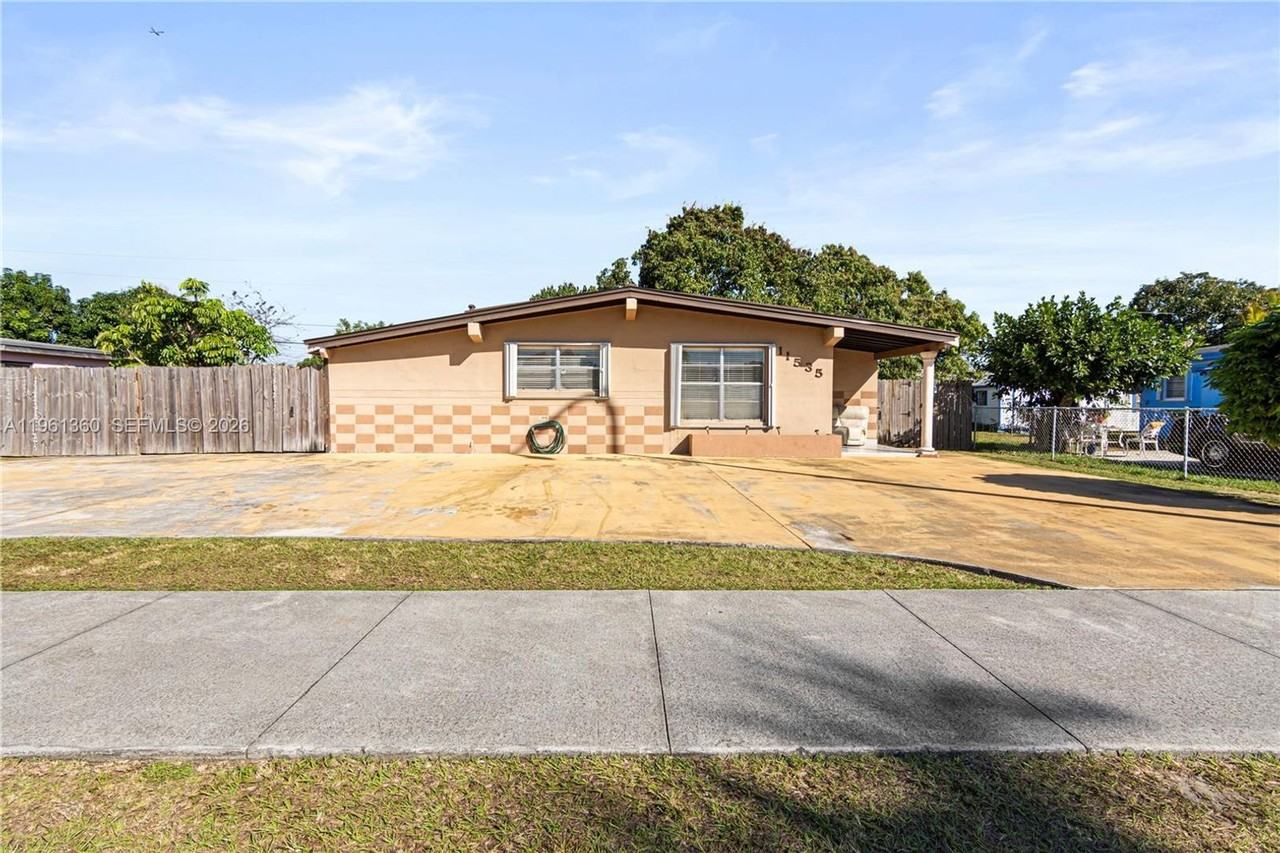 11535 Lincoln Blvd - Photo 5 of 15