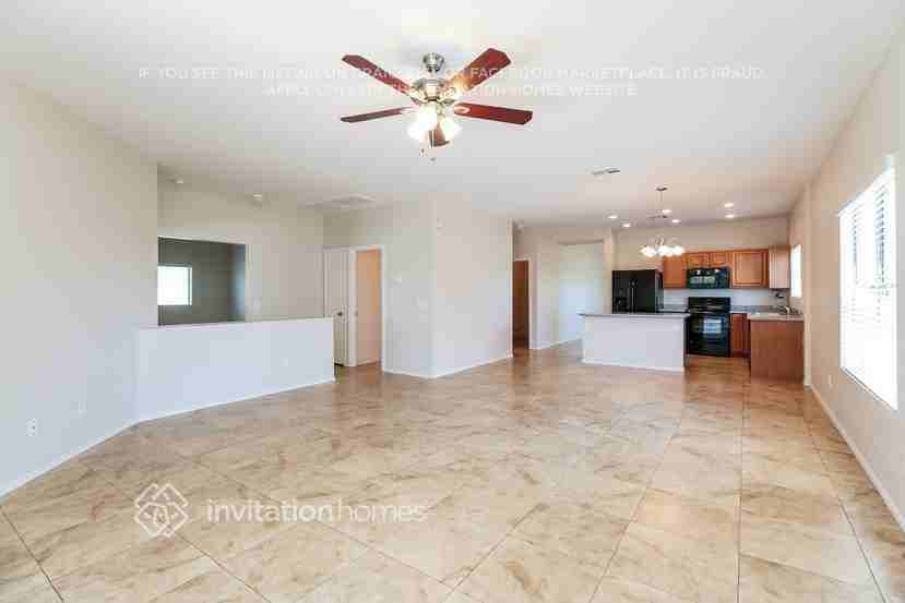 2757 W San Carlos Ln - Photo 5 of 21