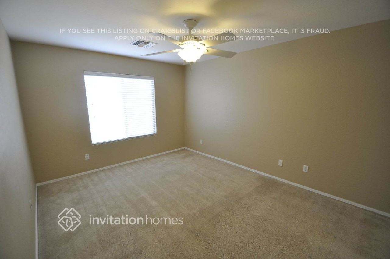 17272 W Marshall Ln - Photo 7 of 10