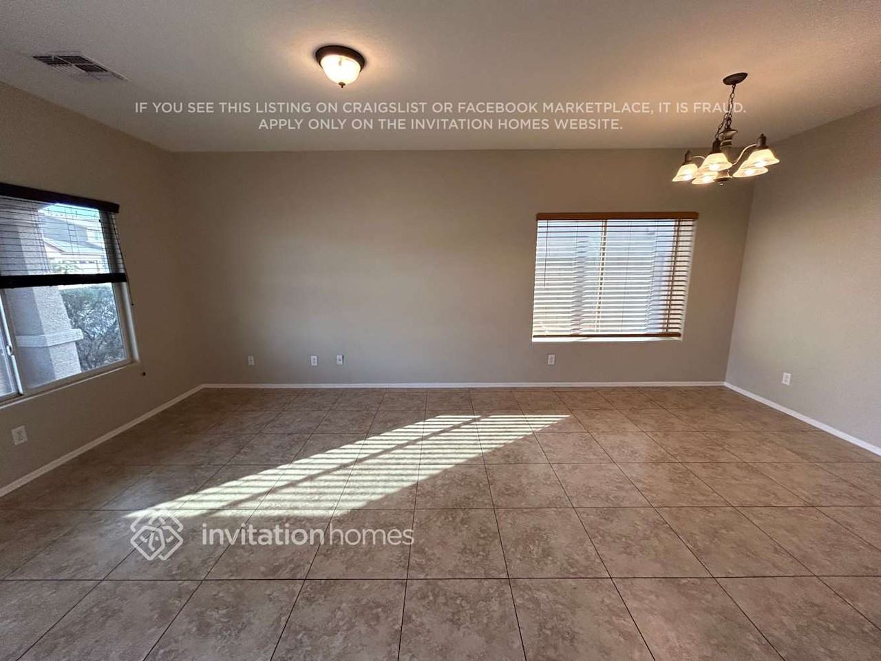 11737 W Madison St - Photo 3 of 17