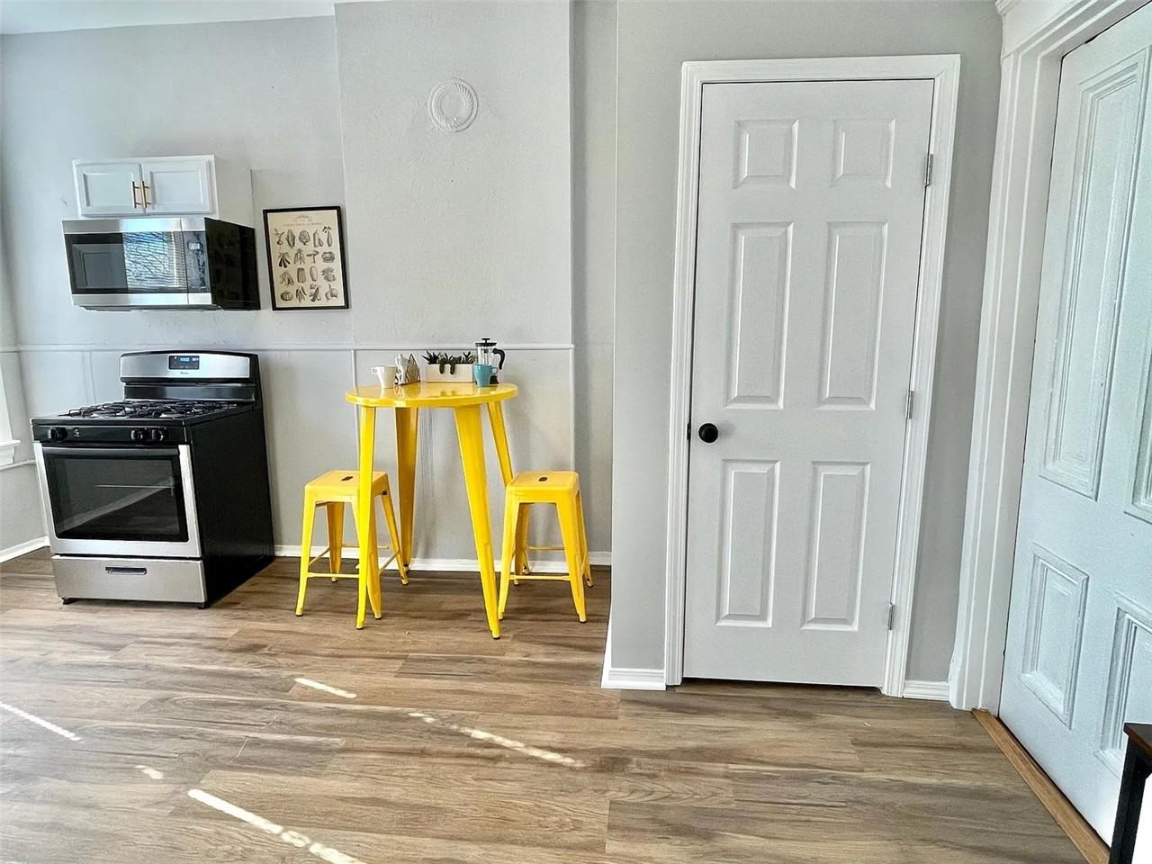 3294 Gravois Ave - Photo 4 of 19