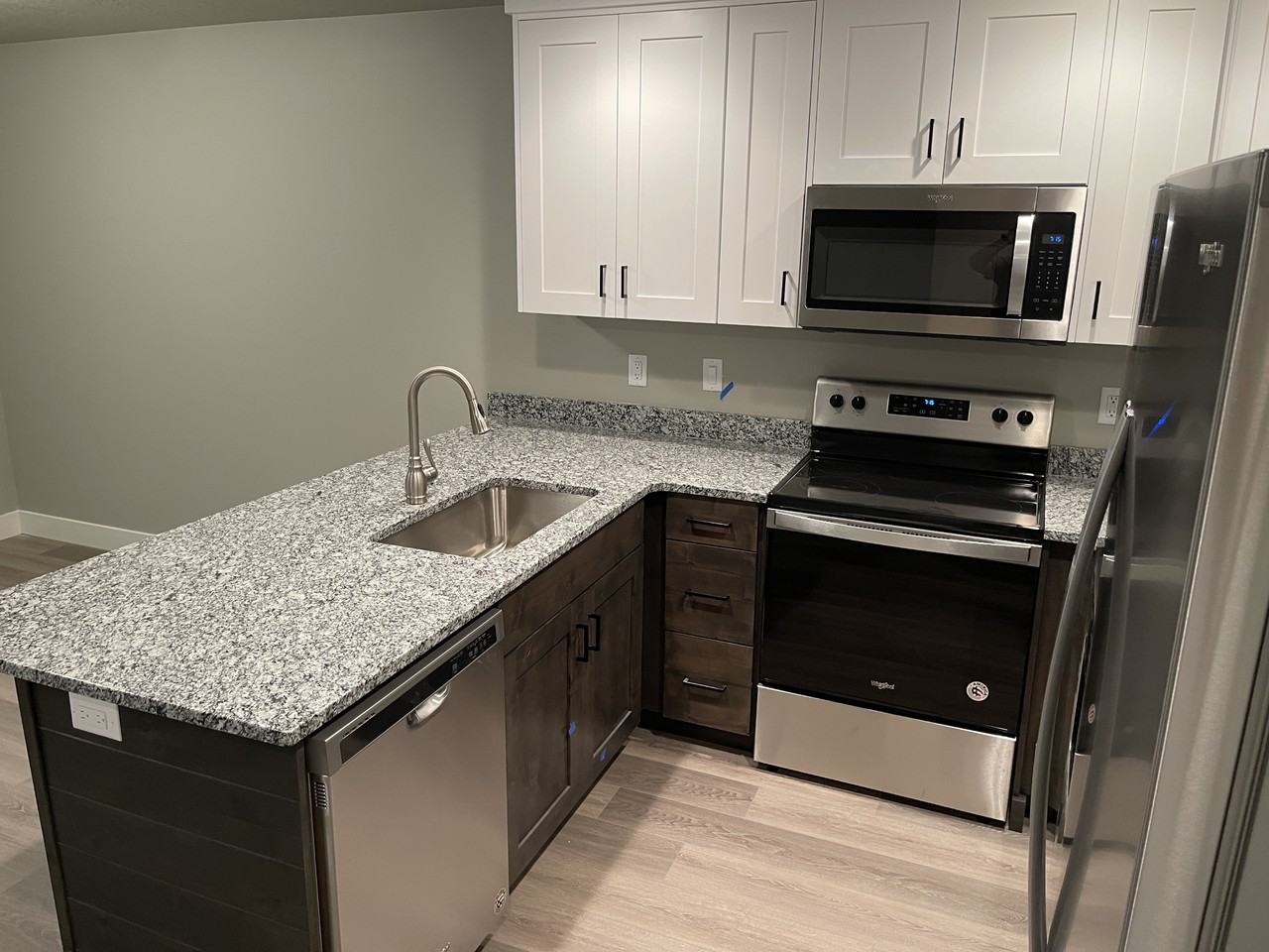 2060 Ne #25 - Photo 4 of 15