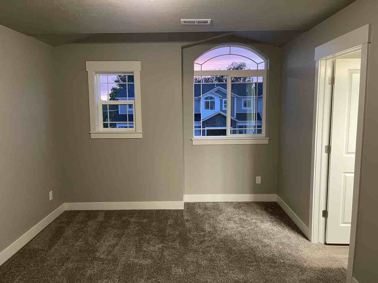 2060 Ne #25 - Photo 7 of 15