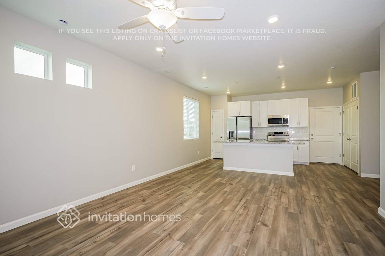 238 E Harker Creek St - Photo 5 of 18