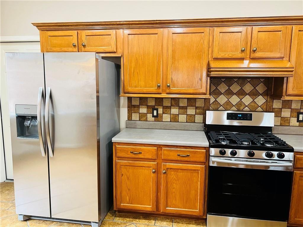 1612 Jerusalem Dr #1 - Photo 3 of 16