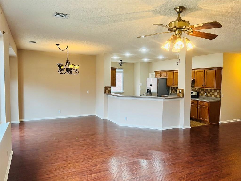 1612 Jerusalem Dr #1 - Photo 7 of 16