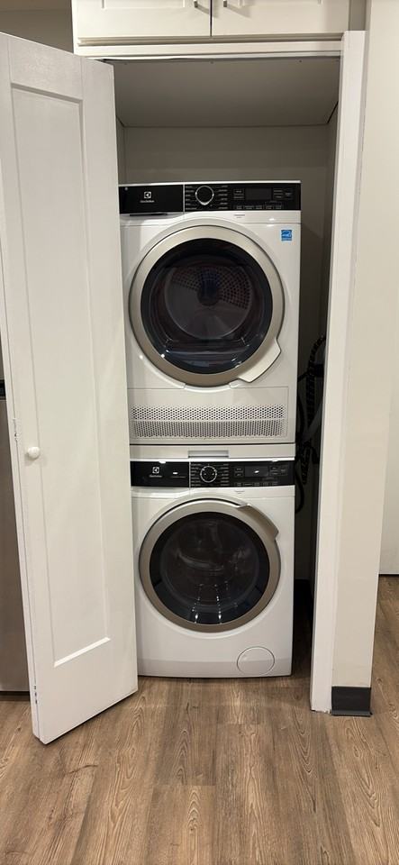 145 Woodward Ave - Photo 2 of 11