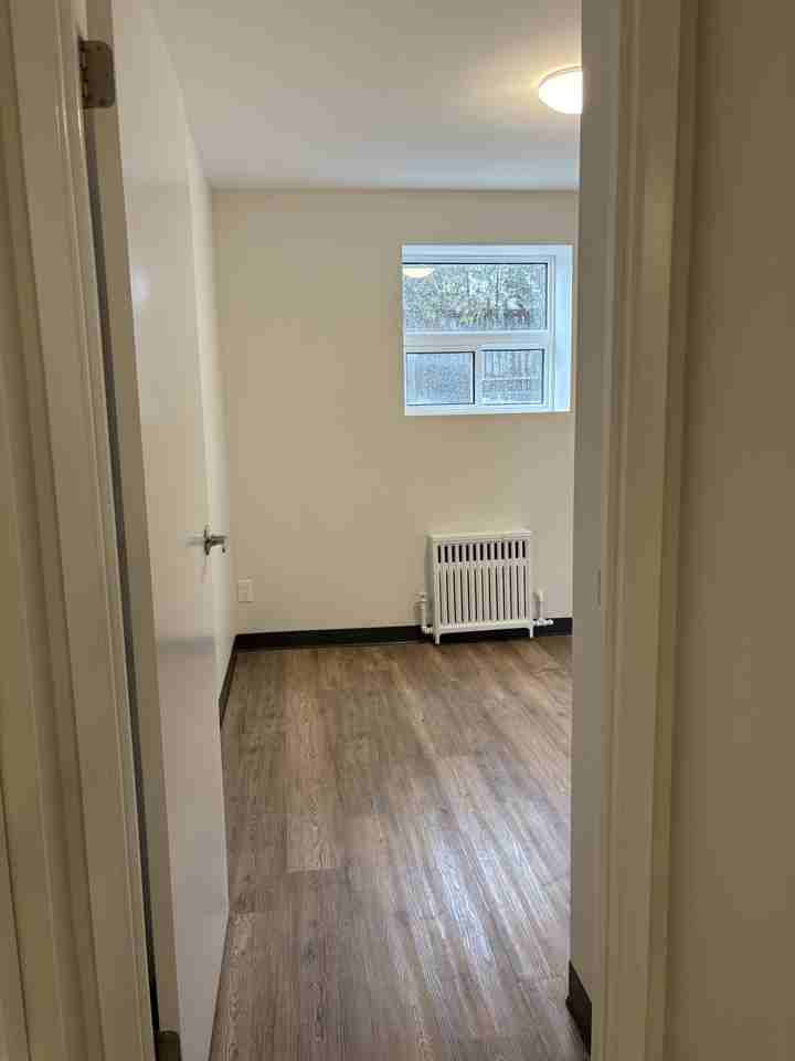 145 Woodward Ave - Photo 4 of 11