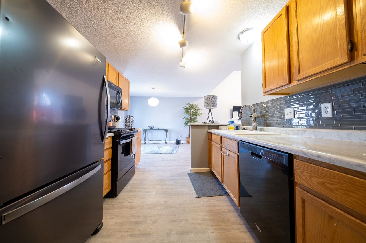 1039 Fillmore Cir Ne #1 - Photo 7 of 28