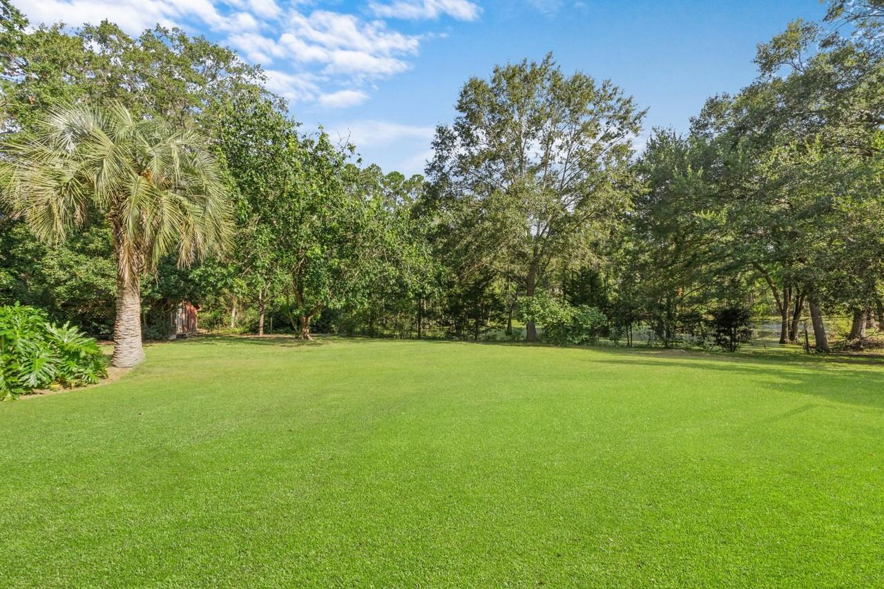 207 N Jackson Rd (Grove Lakes) - Photo 5 of 10