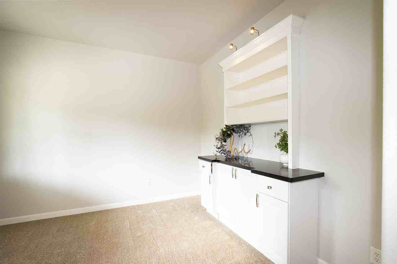 23502 77th Ave E #1 - Photo 5 of 36