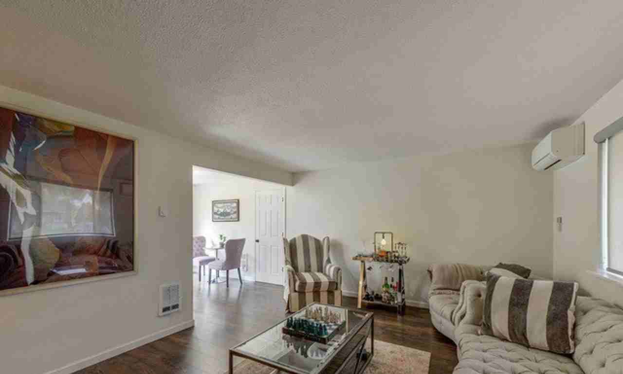 10710 115th Ave Sw #1 - Photo 4 of 17