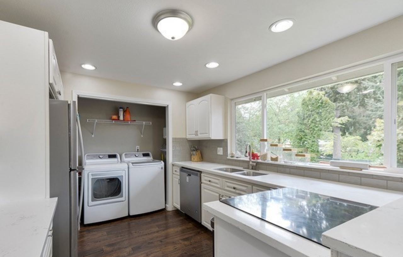 10710 115th Ave Sw #1 - Photo 6 of 17