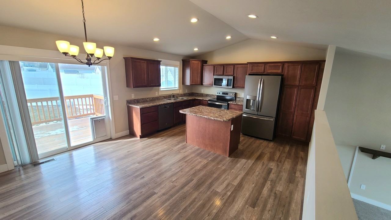 2124 Marisela St #1 - Photo 4 of 12