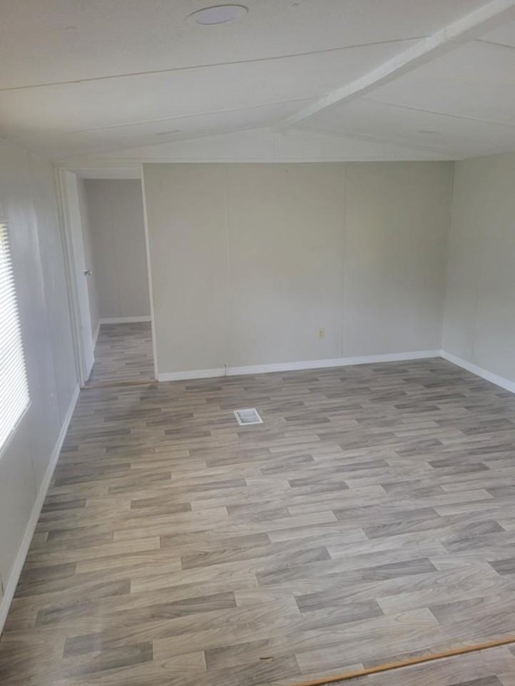 8135 Tolles Dr - Photo 7 of 20