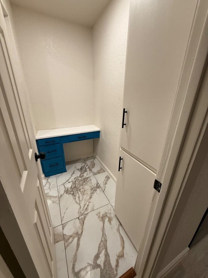 4200 Gram Ln apartment I - Photo 7 of 8