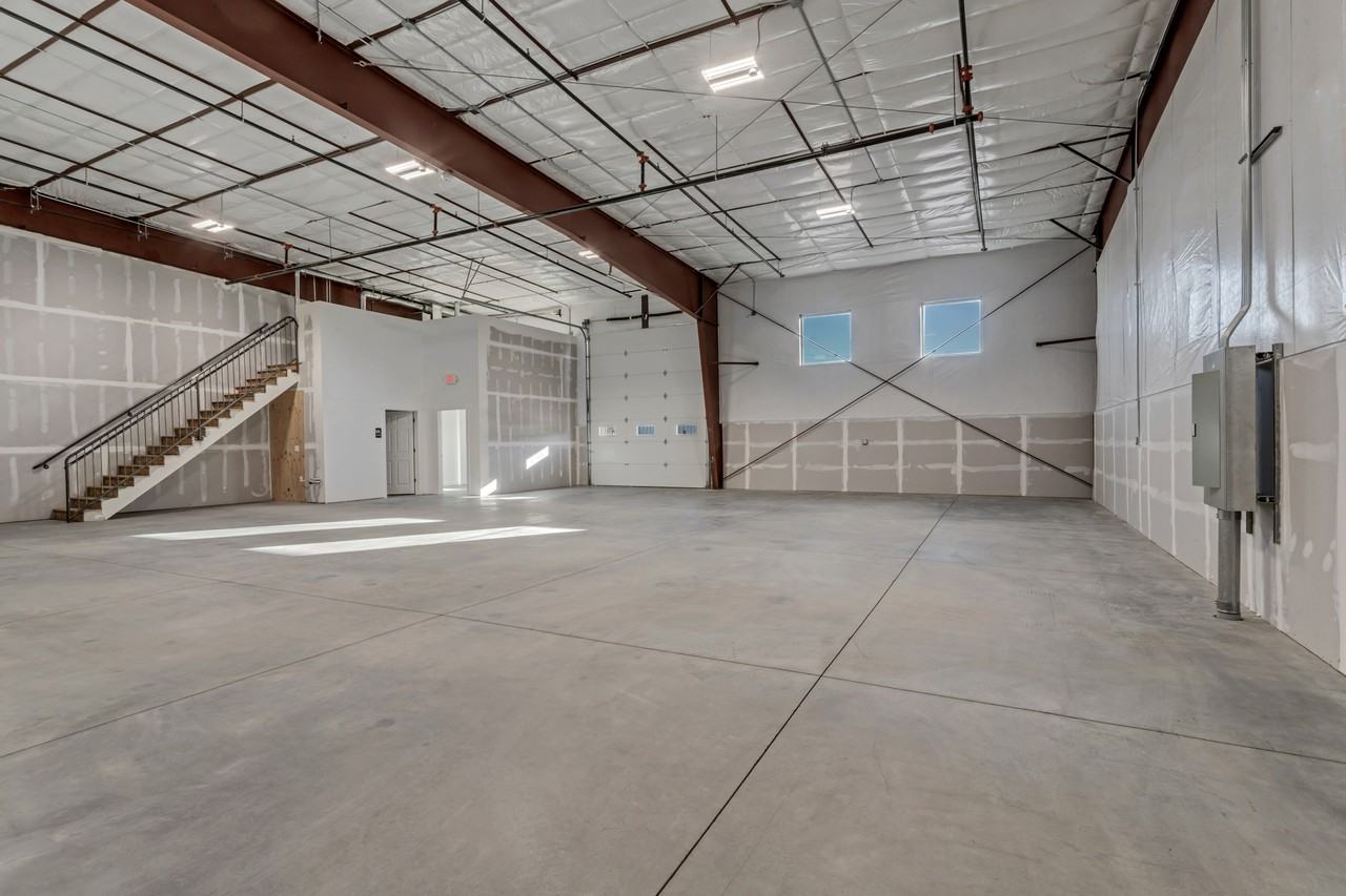 174 S American Way #7 - Photo 4 of 9