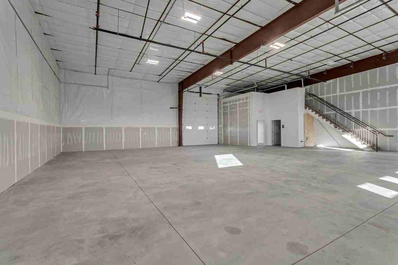 174 S American Way #7 - Photo 5 of 9