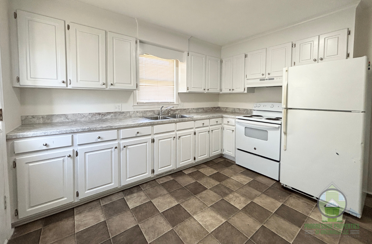 113 Fowler Rd #1 - Photo 3 of 9