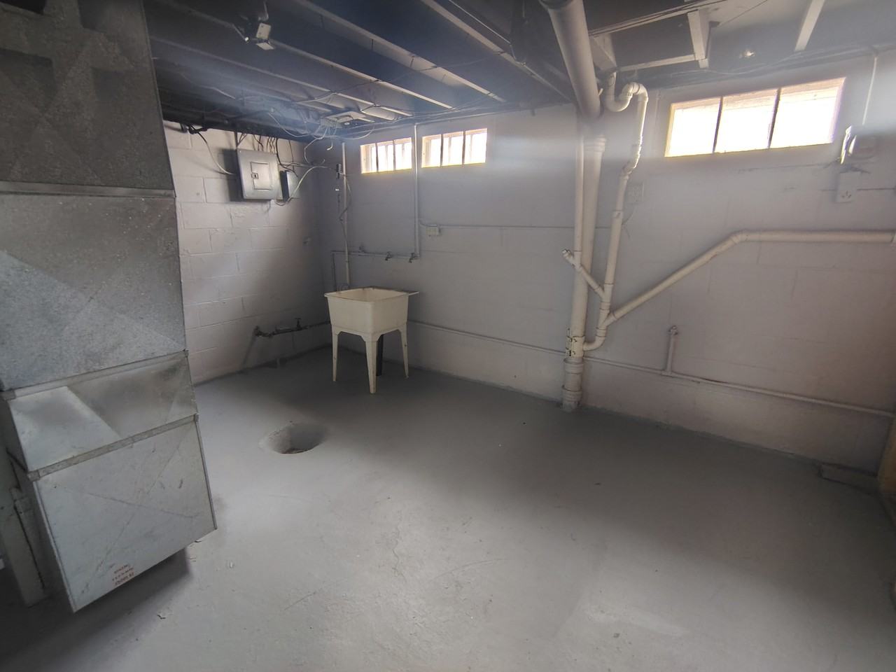 912 Hayes Ave #1 - Photo 7 of 10