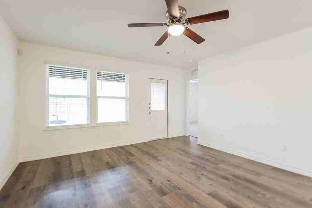 10207 Monte Carmel Pl - Photo 4 of 16