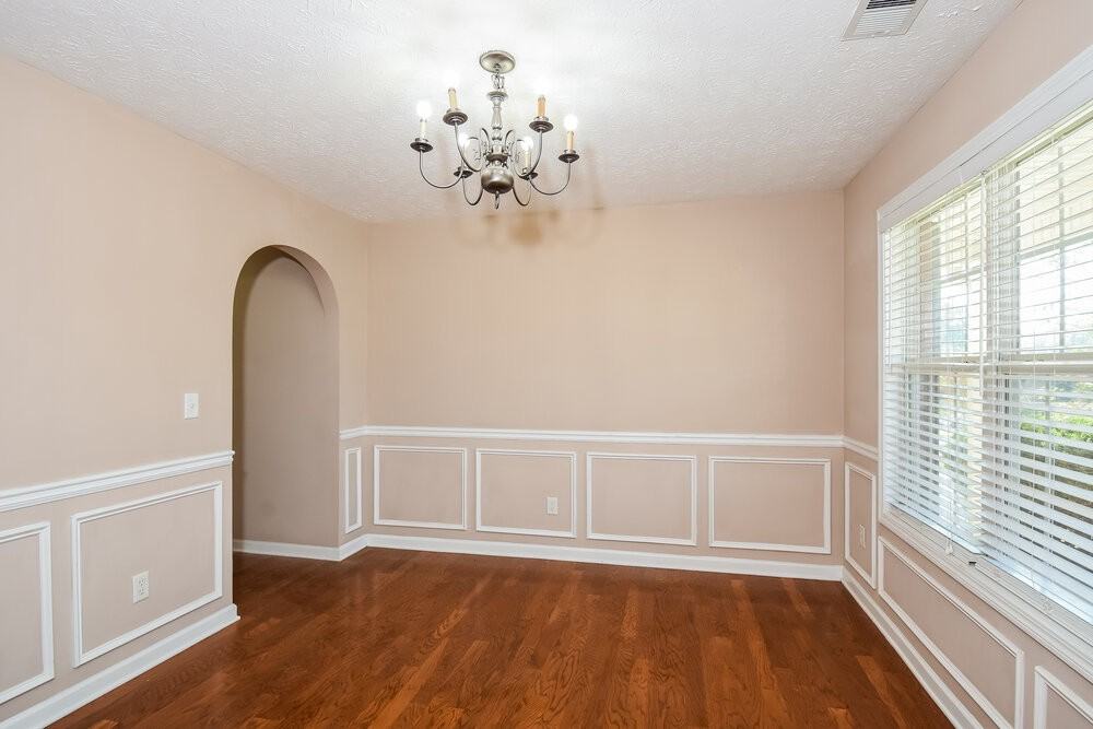 217 E Skyline Vw - Photo 6 of 17