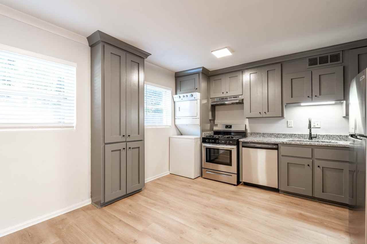 1135 Woodland Ave: Woodland Apartments - Photo 4 of 10