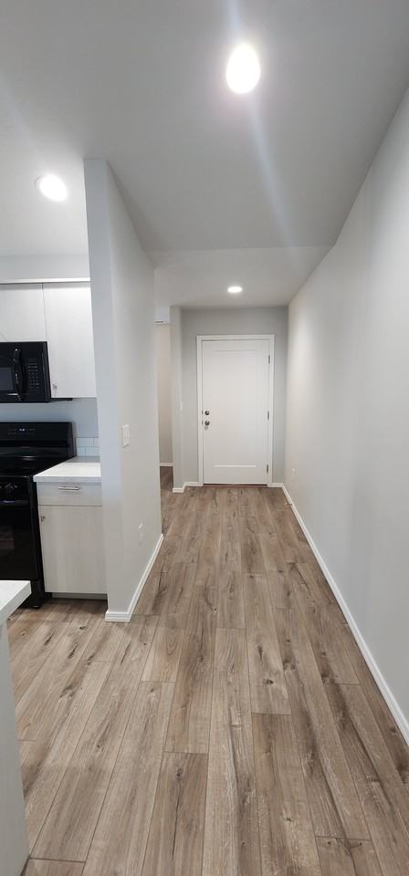 409 Hildago Way #1 - Photo 5 of 21