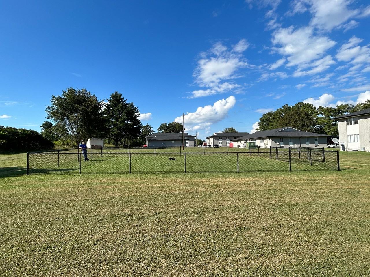 405 Oak Street - Photo 6 of 24