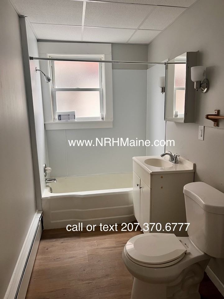 38 College St #1-38-1 - Photo 5 of 5