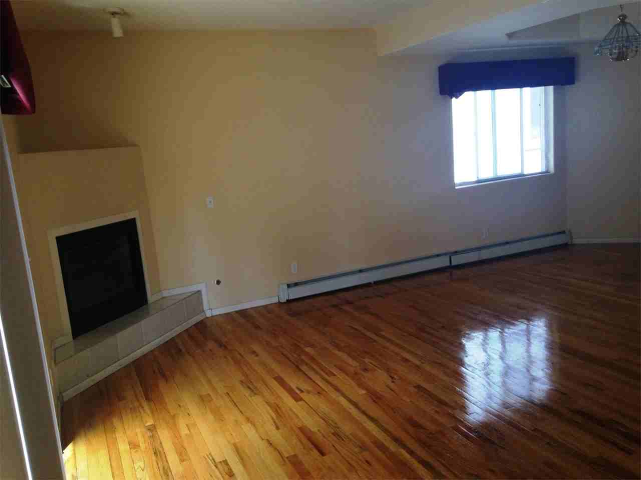 3683 Iris Ave #1 - Photo 4 of 21