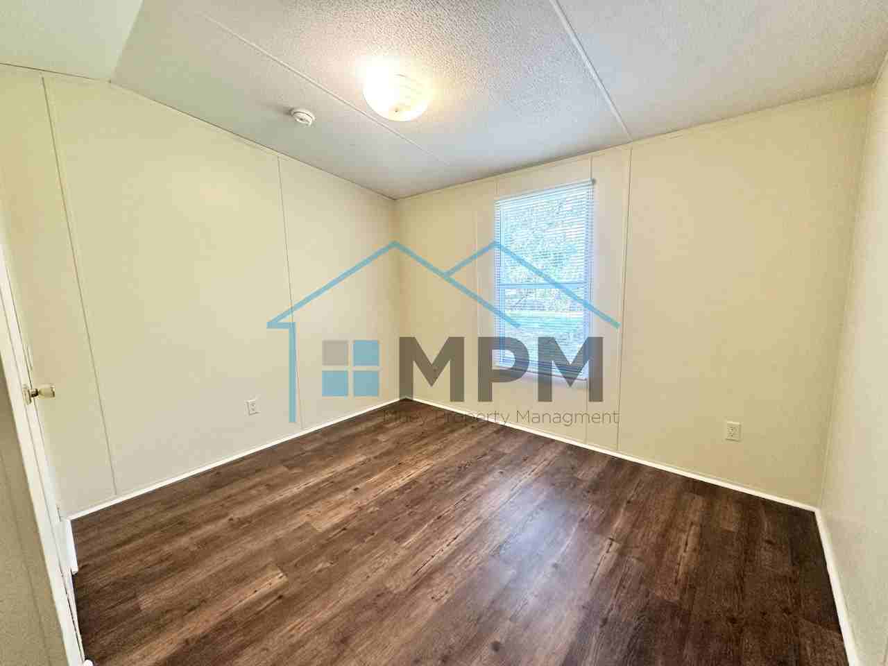 229 Lilac St #B - Photo 4 of 10