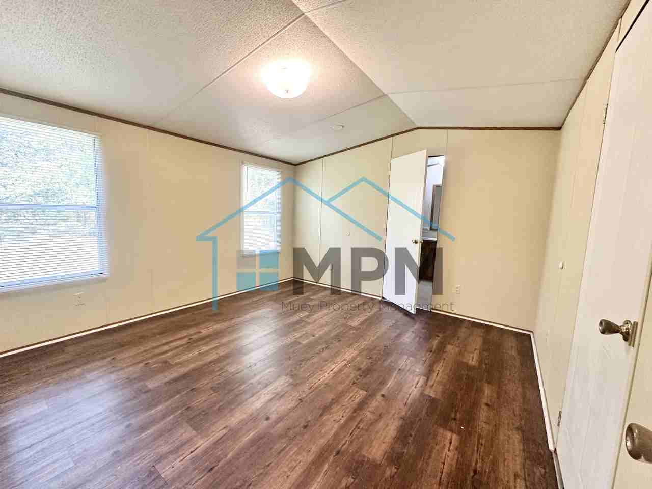 229 Lilac St #B - Photo 7 of 10